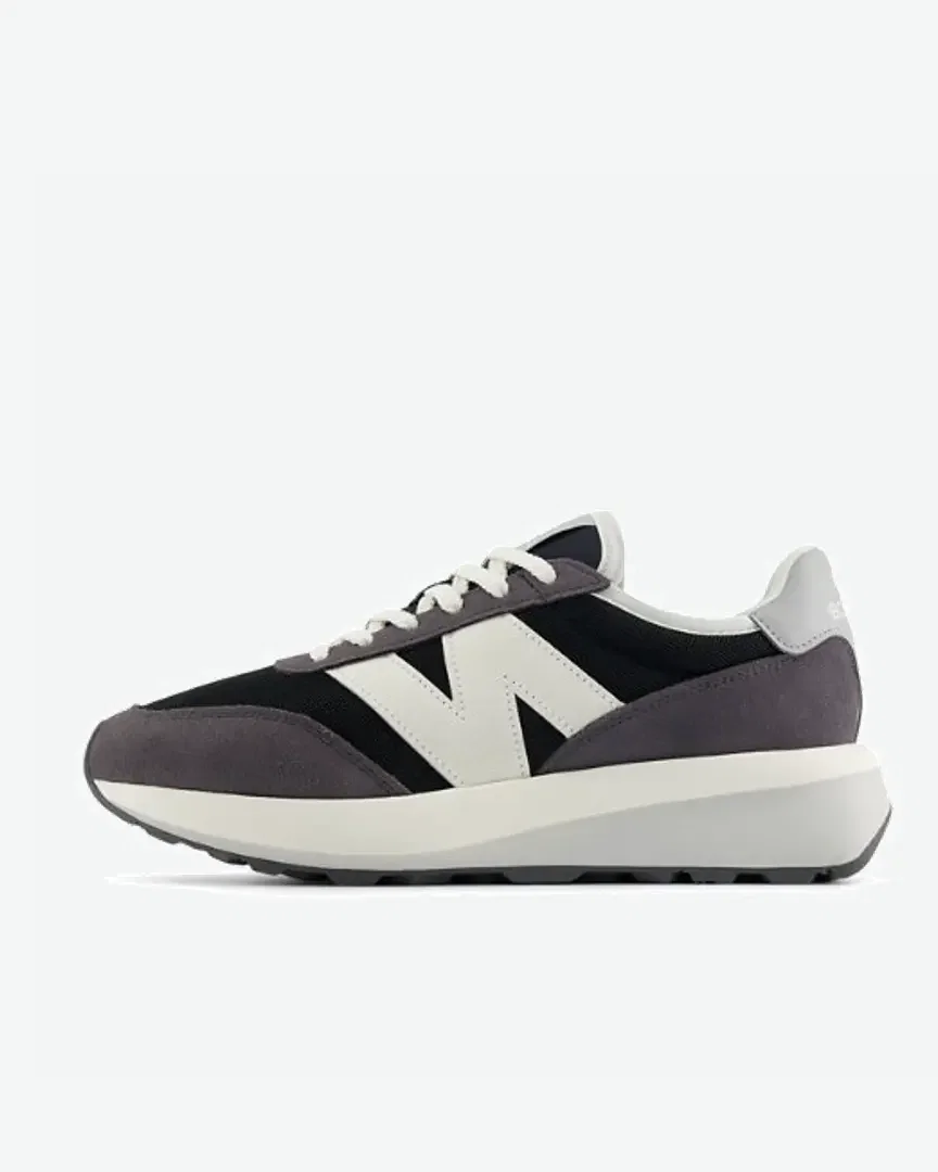 New Balance 370