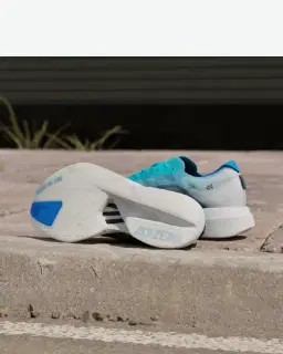 adidas Adizero Adios Pro 4 Hombre – 3/4