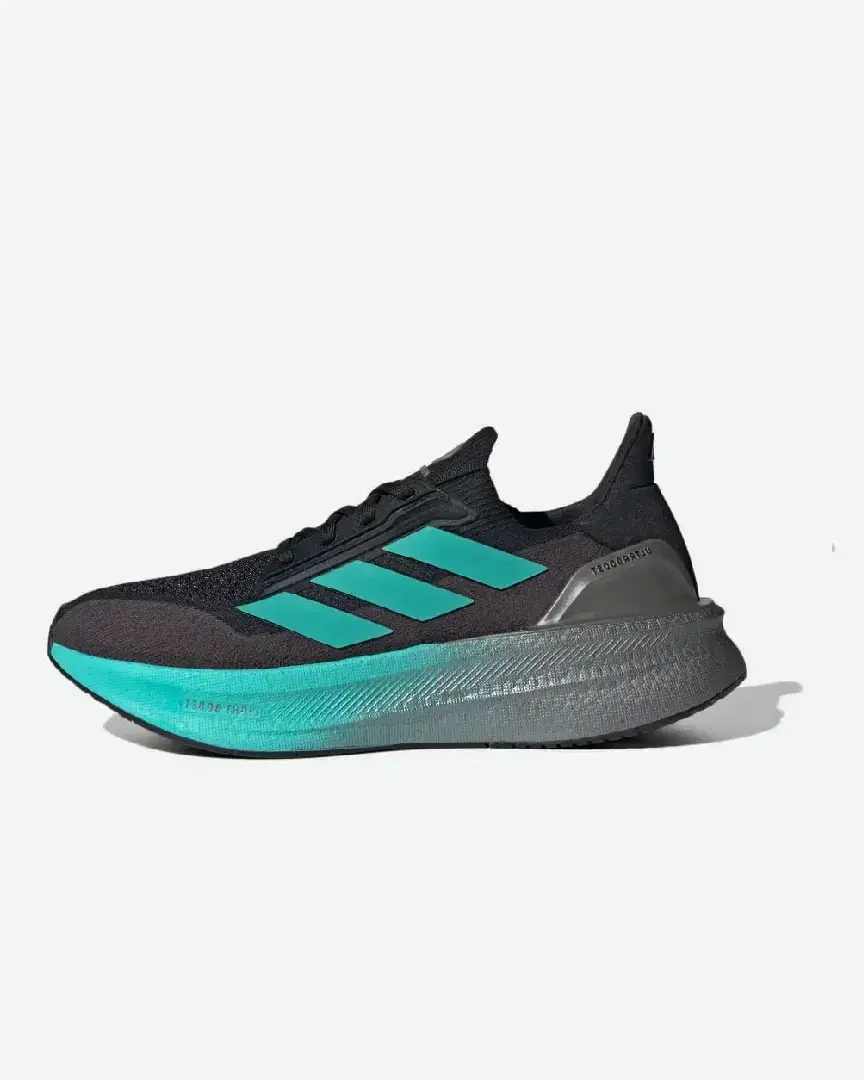 Adidas Ultraboost 5Xercedes W - JR9385 (0) au meilleur prix !