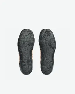 Asics empty behaviour x hypersync Unisex – 7/8