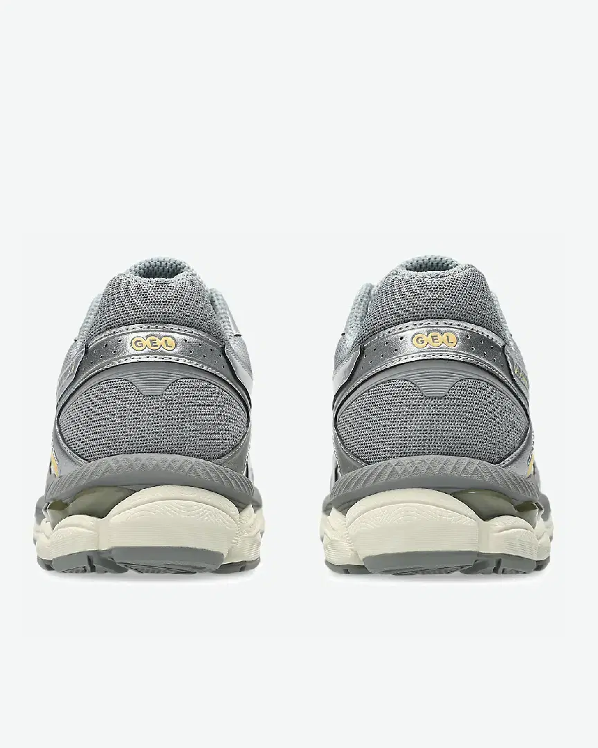 Asics Gel-Cumulus 16 - 1203A733-101 (4) au meilleur prix !
