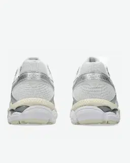 Asics gel-cumulus 16 Unisex – 5/8