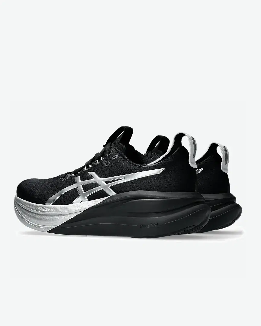 Asics Gel-Nimbus 28 Platinum M - 1011C214-001 (2) au meilleur prix !