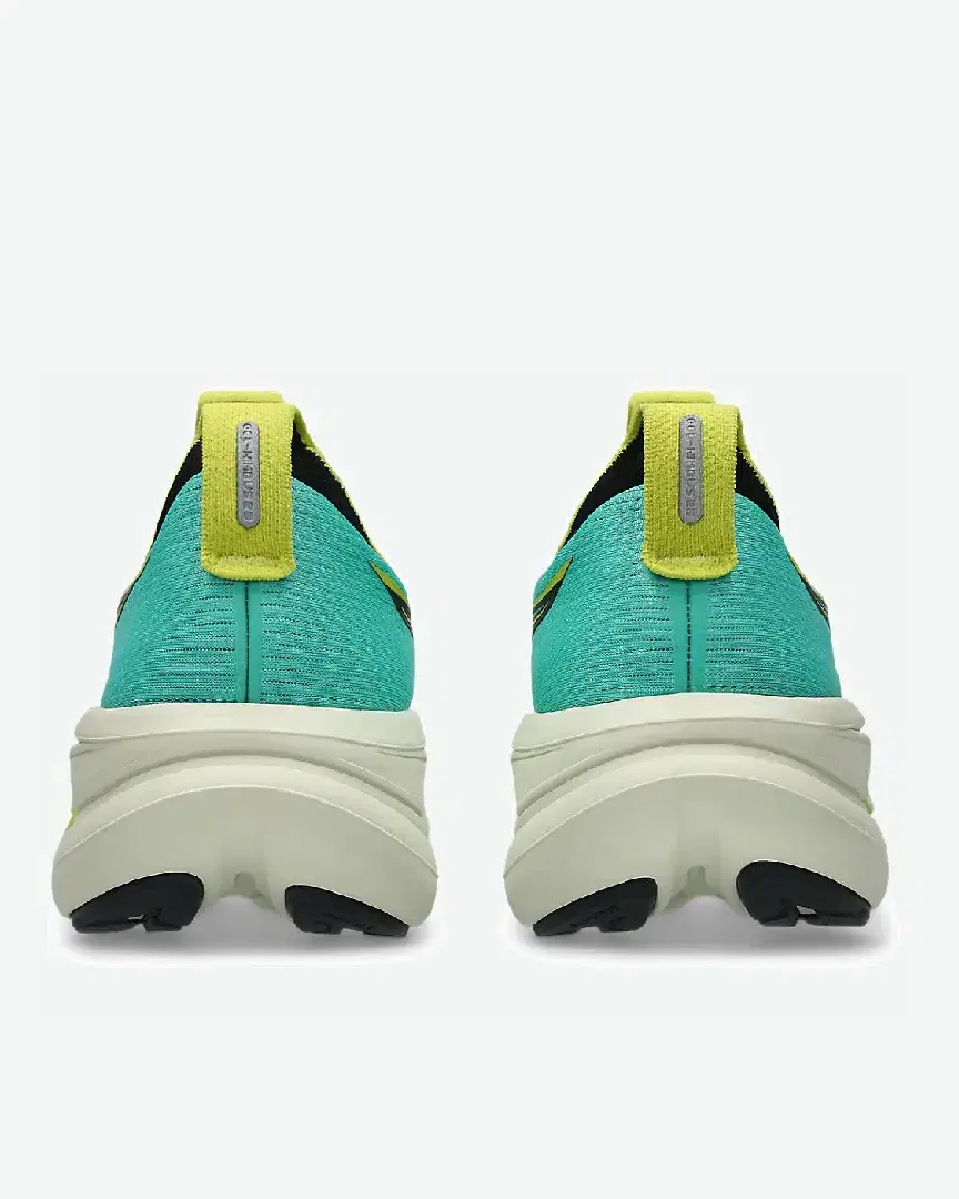 Asics Gel-Nimbus 28 Tr M - 1011C216-300 (4) au meilleur prix !