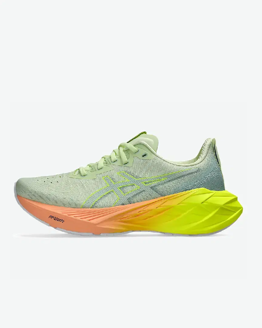 Asics Novablast 4 Paris W - 1012B751-750 (7) au meilleur prix !