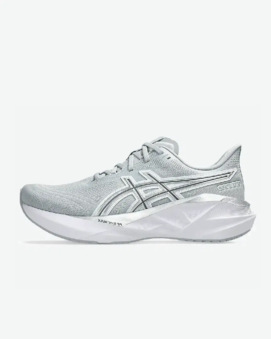 Asics Novablast 5 Atc M - Men (6) au meilleur prix !
