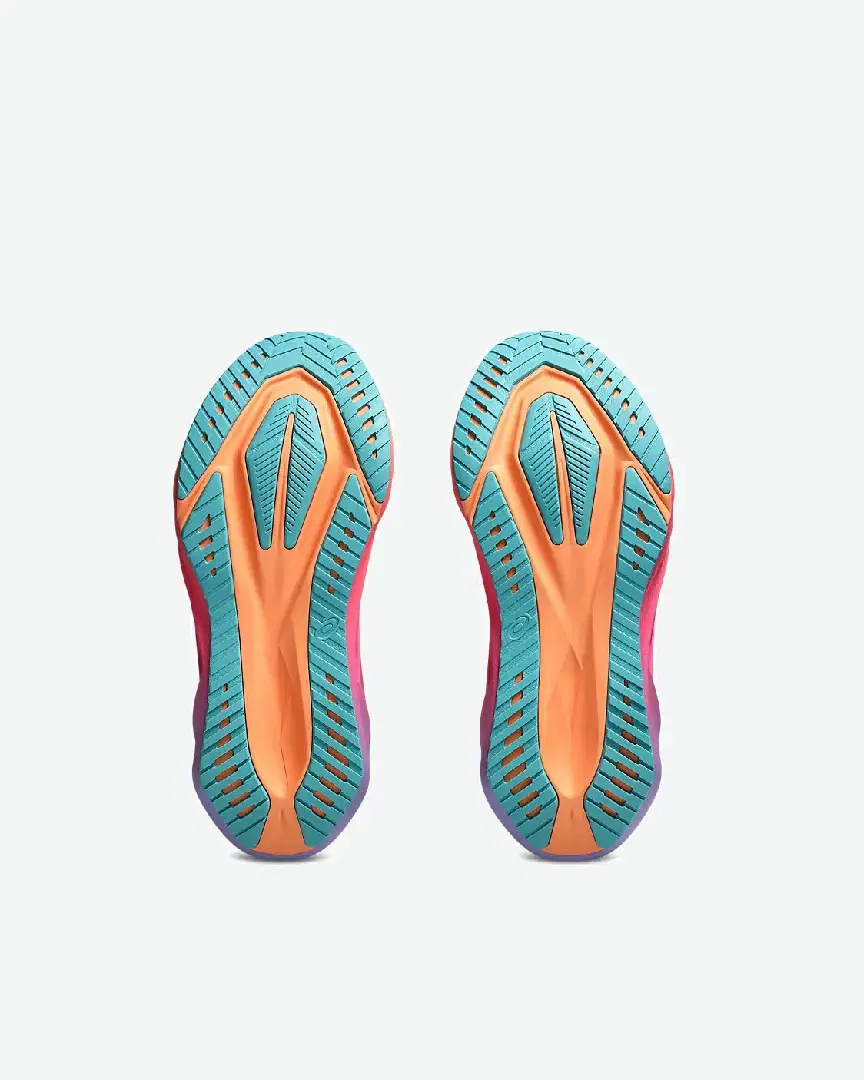 Asics Novablast 5 La - 1013A213-800 (6) au meilleur prix !