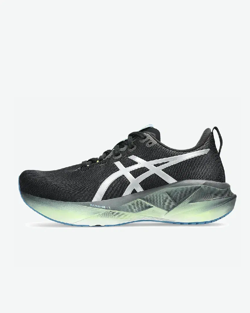 Asics Novablast 5 Luxe W - 1012B815-001 (0) au meilleur prix !