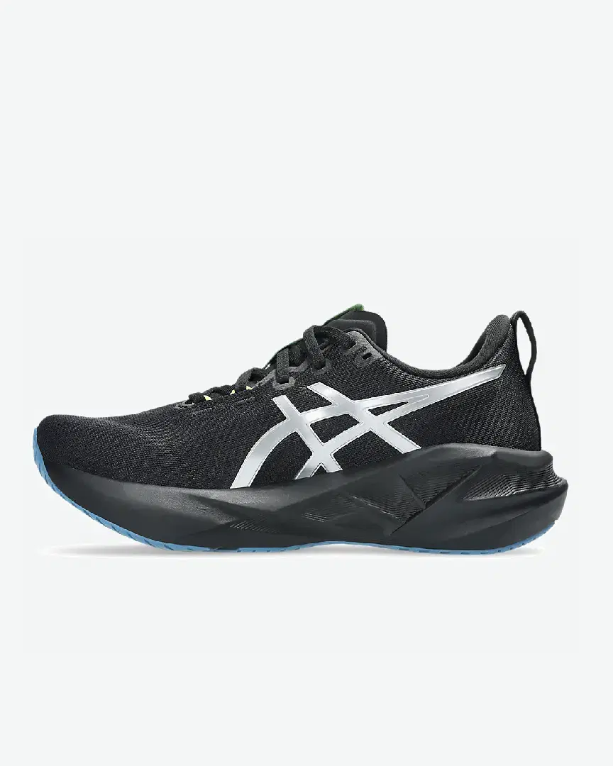Asics Novablast 5 Luxe W - 1012B815-001 (3) au meilleur prix !