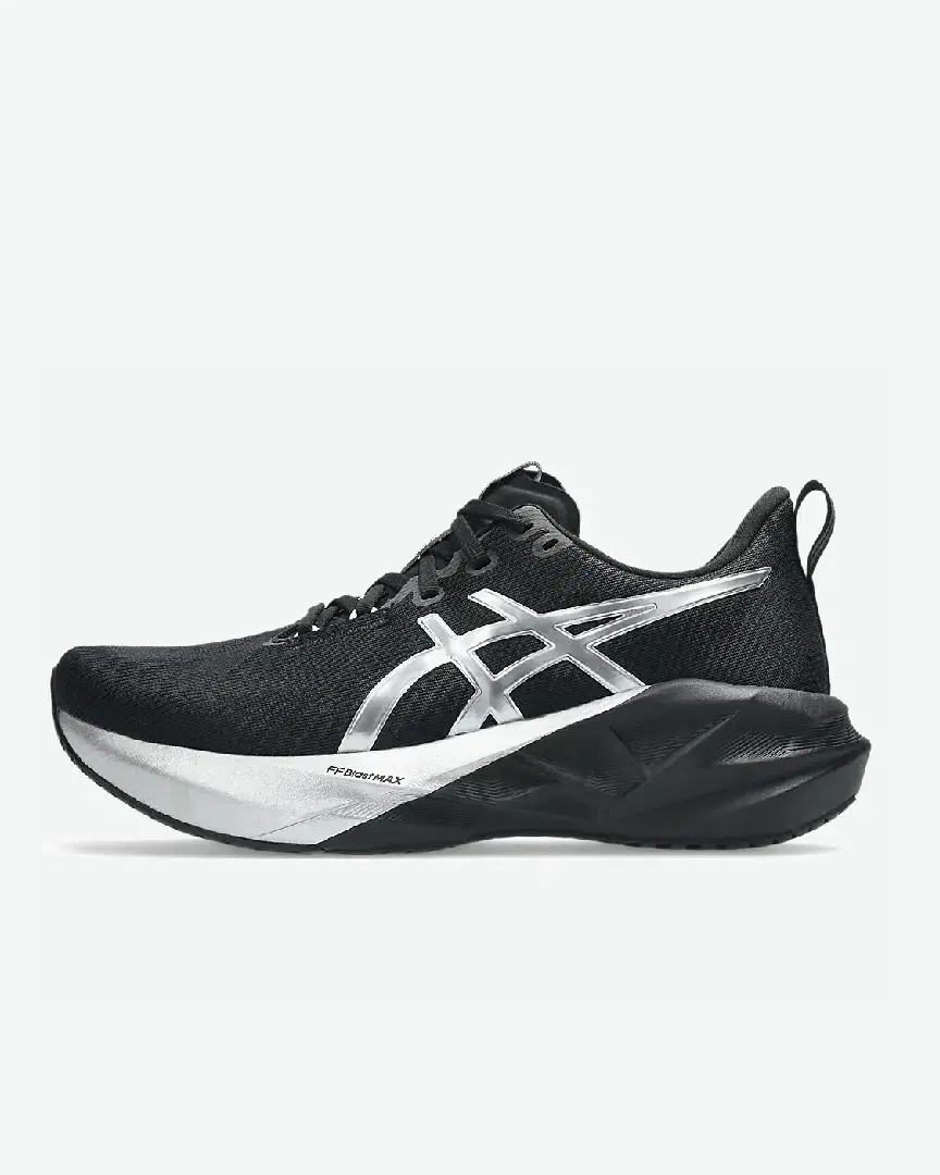 Asics Novablast 5 Platinum W - 1012B980-001 (7) au meilleur prix !