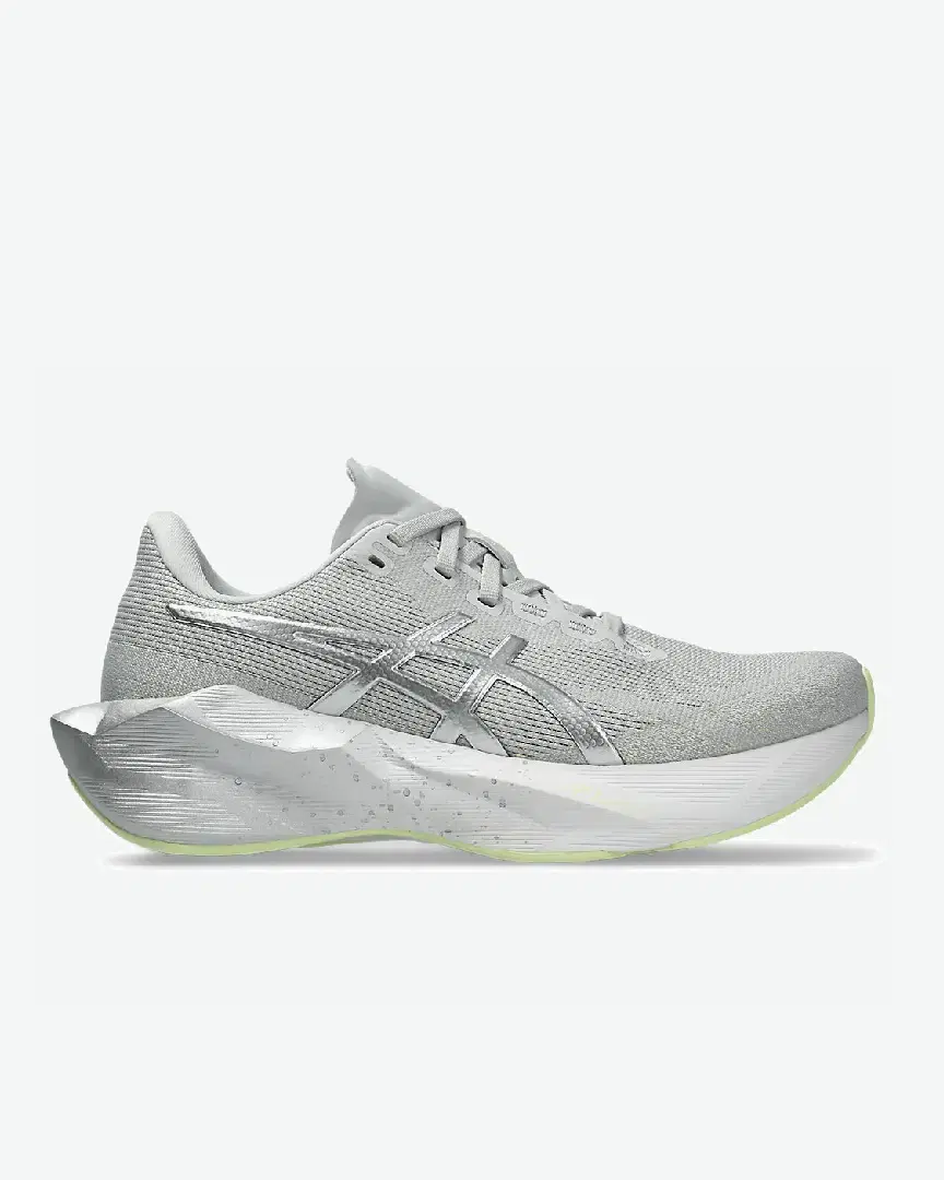 Asics Novablast 6 Platinum W - 1012C070-020 (7) au meilleur prix !