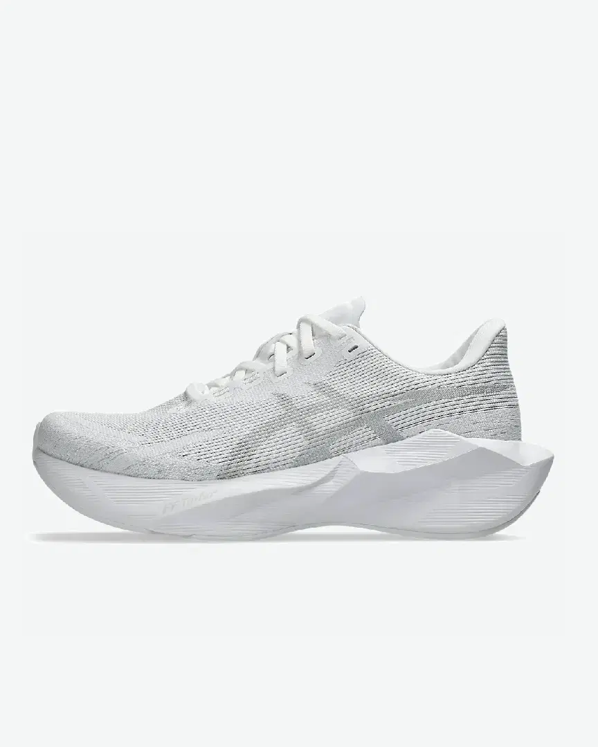 Asics Novablast 6 W - Women (4) au meilleur prix !