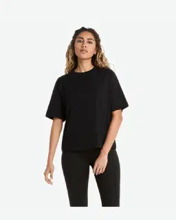 Camiseta relajada de bordado en espiral Asics Mujer – 1/4