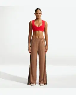 Sujetador de doble grosor y escote profundo Nikeskims Matte Mujer – 4/4