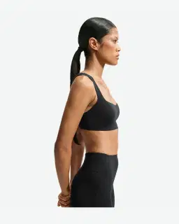 Sujetador de escote cuadrado Nikeskims Studio Stretch Mujer – 3/4