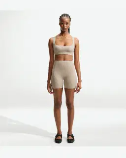 Sujetador de escote cuadrado Nikeskims Studio Stretch Mujer – 4/4