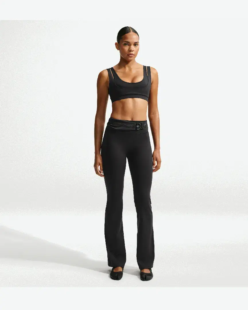 Sujetador con escote despejado y dobles tirantes Nikeskims Matte W - IR5026-054 (3) au meilleur prix !