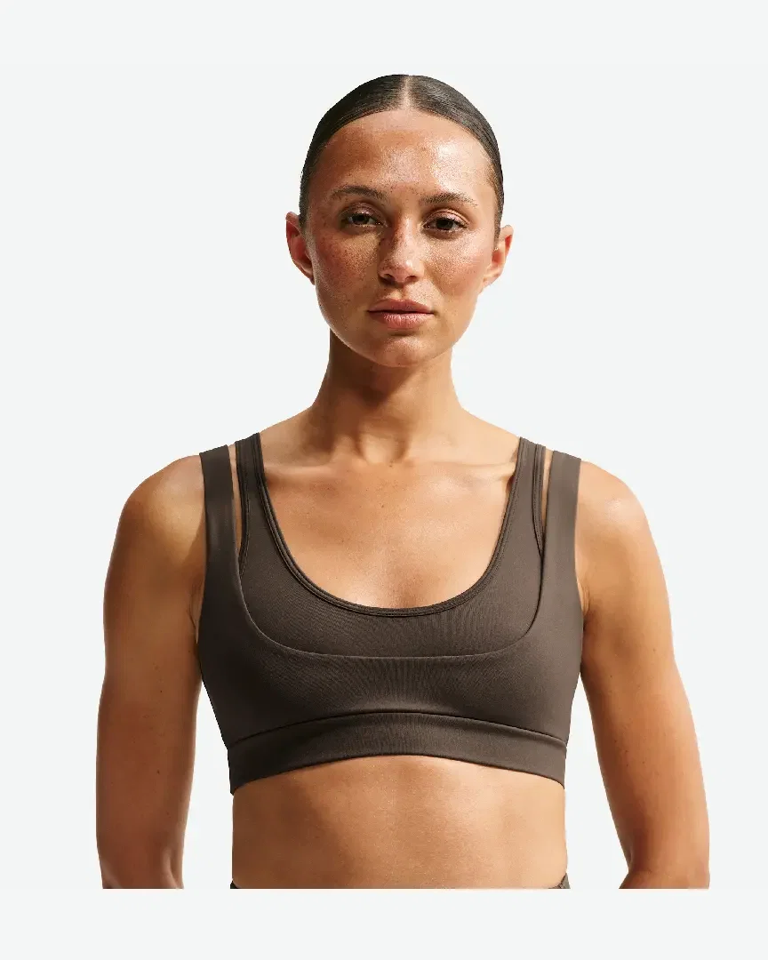Sujetador con escote despejado y dobles tirantes Nikeskims Matte W