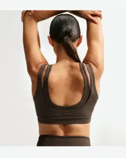 Sujetador con escote despejado y dobles tirantes Nikeskims Matte Mujer – 2/4