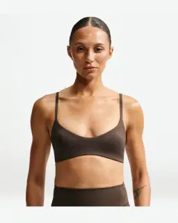 Sujetador de escote amplio Nikeskims Matte Mujer – 1/4