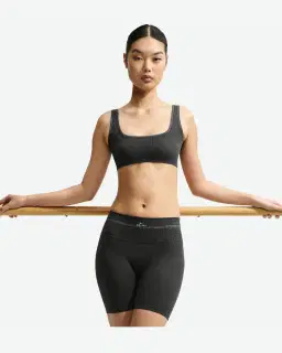 Brassière Con Escote Despejado Nikeskims Ribbed Seamless Mujer – 3/4