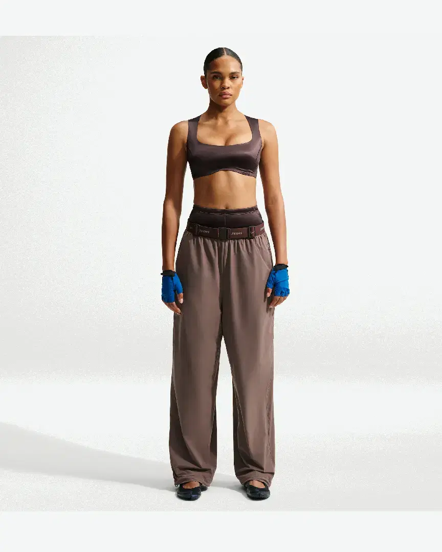 Brassière Con Escote Despejado Nikeskims Satin Shine W - IR8694-249 (3) au meilleur prix !