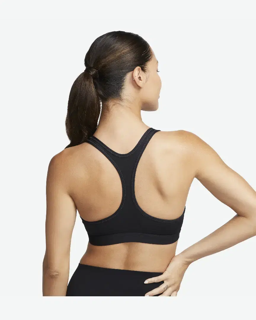 Sostén Deportivo Nike Swoosh Light Support W - DX6817-010 (2) au meilleur prix !