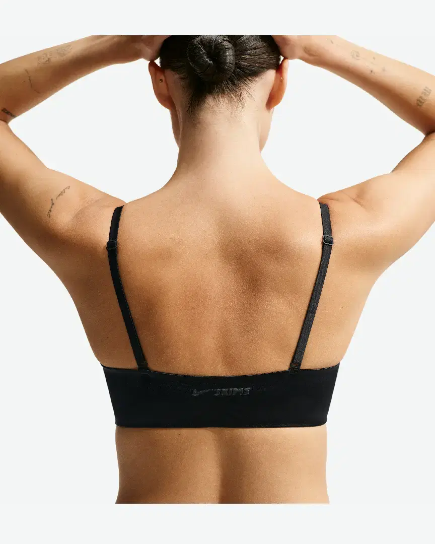 Brassière Caraco Con Escote Despejado Nikeskims Satin Shine W - IR5083-054 (1) au meilleur prix !