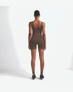 Sujetador Largo Con Cuello En V Nikeskims Matte Mujer – 3/4