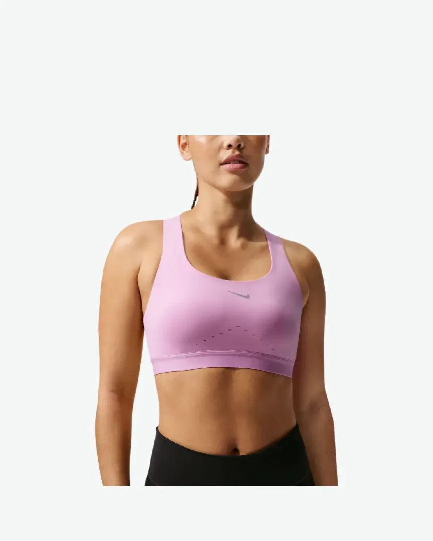Sujetador de alto soporte con forro ligero Nike Swift W