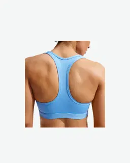 Sujetador acolchado Nike Swoosh de soporte medio Mujer – 4/4