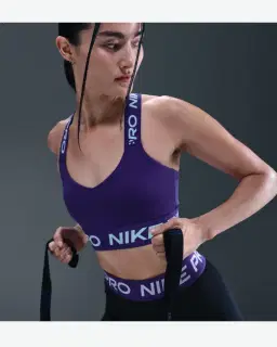 Sujetador Sin Relleno Con Soporte Ligero Nike Pro Mujer – 3/4