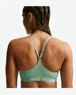 Sostén ajustable acolchado de sujeción ligera Nike Indy Mujer – 2/4