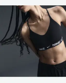 Sostén ajustable acolchado de sujeción ligera Nike Indy Mujer – 2/4