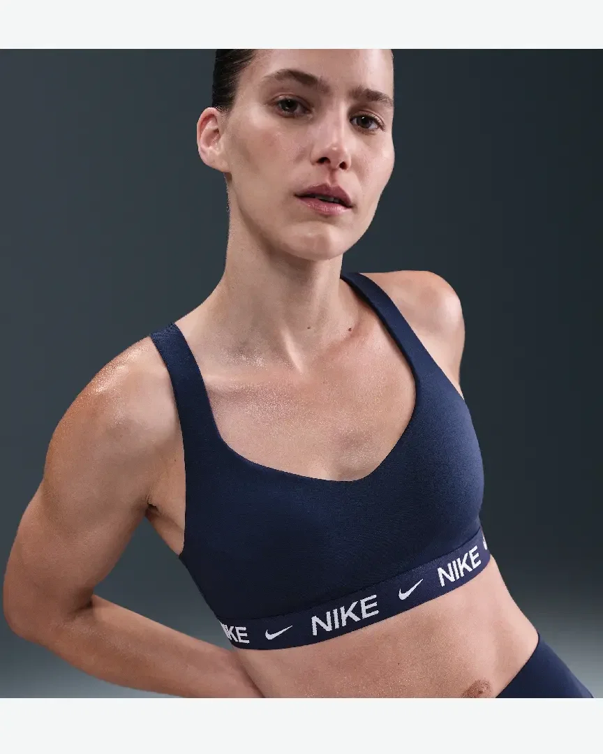 Sujetador ajustable acolchado con soporte superior Nike Indy Mujer