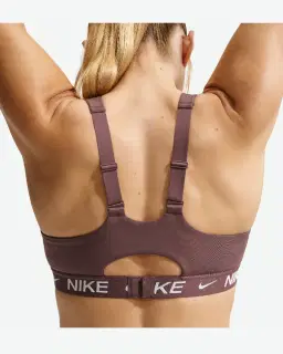 Sujetador ajustable acolchado con soporte superior Nike Indy Mujer – 2/4