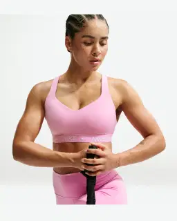 Sujetador ajustable acolchado con soporte superior Nike Indy Mujer – 3/4