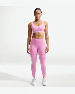 Sujetador ajustable acolchado con soporte superior Nike Indy Mujer – 4/4