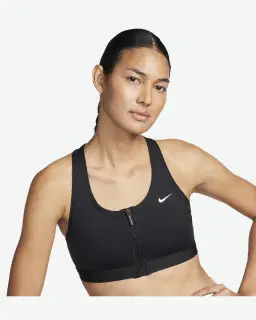 Sujetador acolchado de soporte normal Nike Swoosh Mujer – 1/4