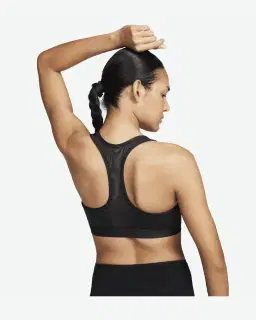 Sujetador acolchado de soporte normal Nike Swoosh Mujer – 3/4