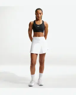 Sujetador acolchado de soporte normal Nike Swoosh Mujer – 4/4