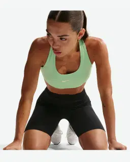 Sujetador acolchado de soporte normal Nike Swoosh Mujer – 3/4