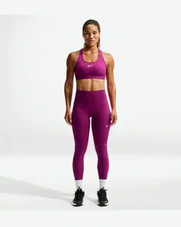 Sujetador acolchado de soporte normal Nike Swoosh Mujer – 4/4