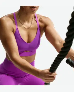 Sujetador acolchado con soporte normal Nike Universa Mujer – 3/4