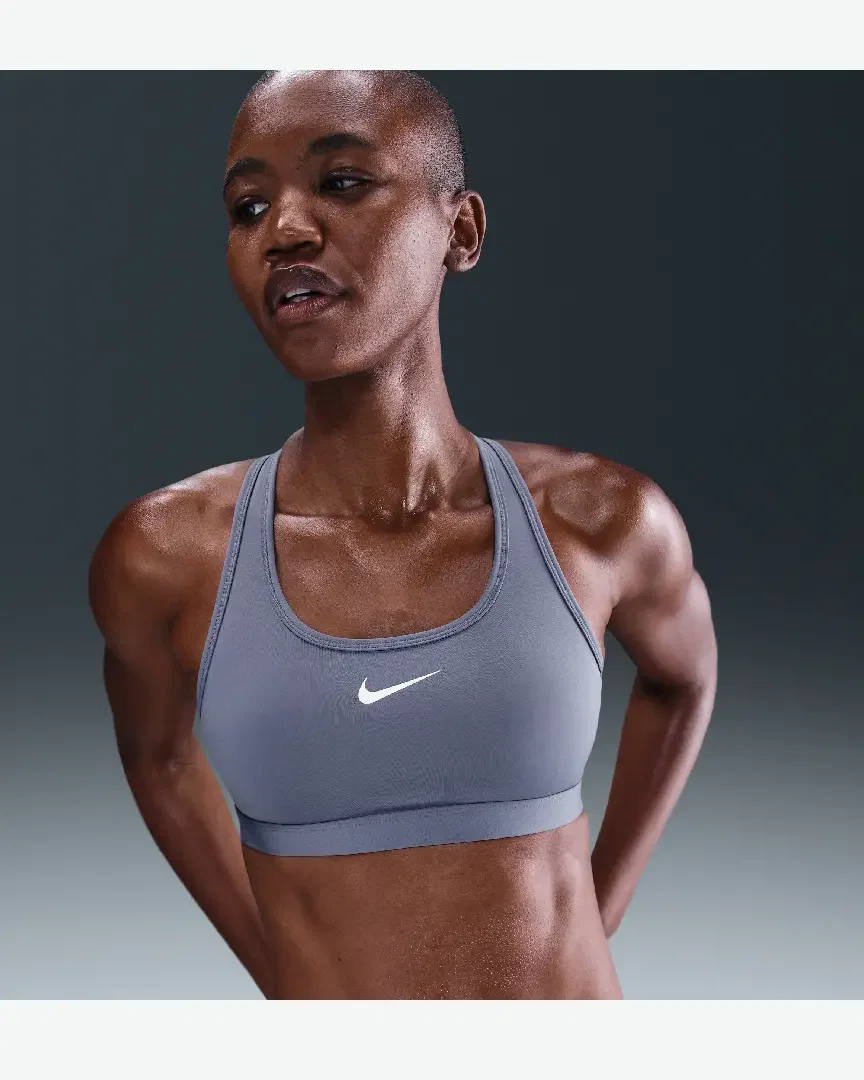 Sujetador acolchado Nike Swoosh de soporte medio Mujer