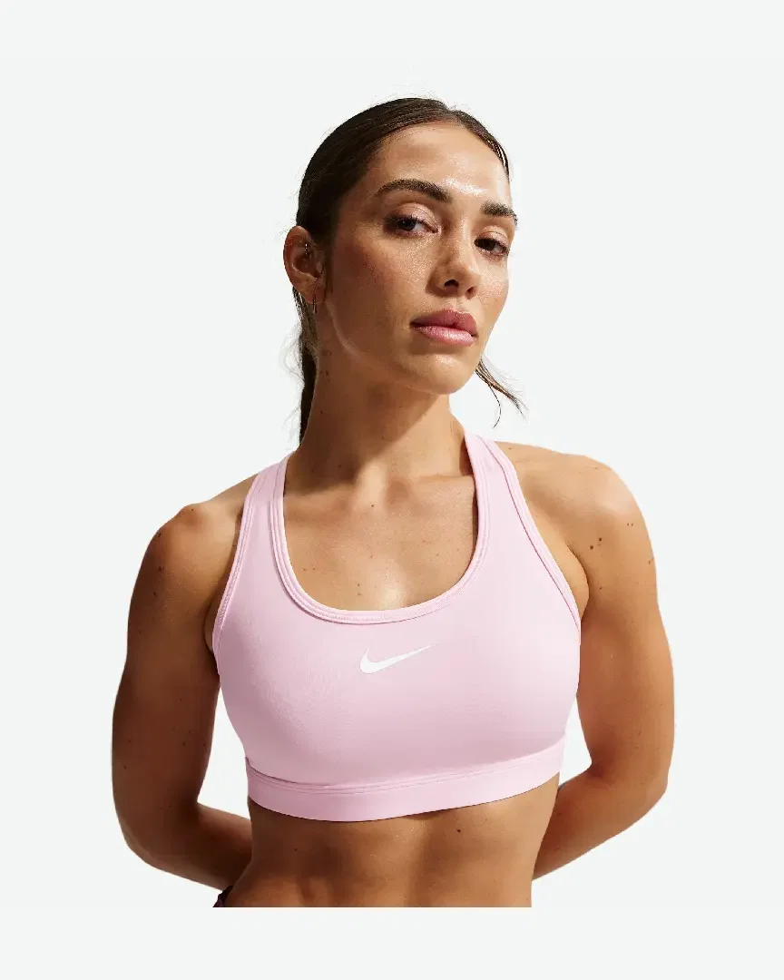 Sujetador acolchado Nike Swoosh de soporte medio Mujer