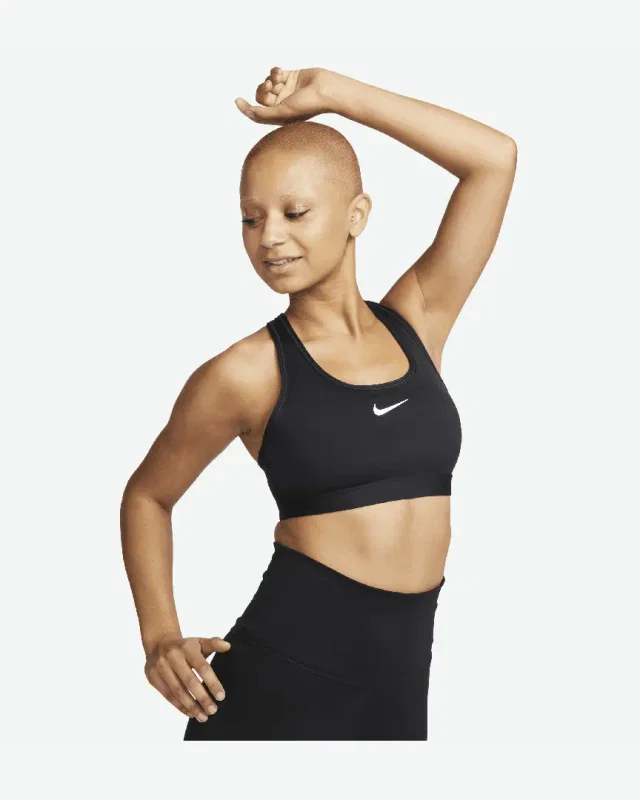 Sujetador acolchado Nike Swoosh de soporte medio W