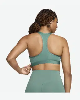 Sujetador acolchado Nike Swoosh de soporte medio Mujer – 3/4