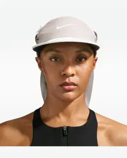 Gorra Suave con Efecto Refrescante Nike Fly Dri-Fit Adv Unisex – 1/4