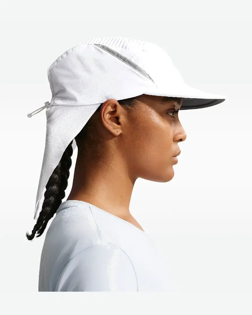 Gorra Suave con Efecto Refrescante Nike Fly Dri-Fit Adv - IF7444-100 (1) au meilleur prix !